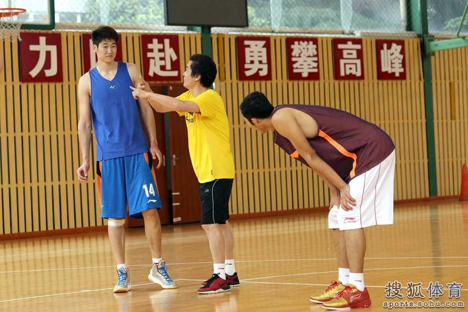 为什么一些职业球员罚球命中率不高?_2
